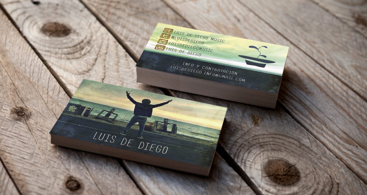 Tarjeta Mockup_14